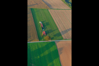 Model airfield of the model flying club Freckenfeld eV from southwest in Freckenfeld in the state Rhineland-Palatinate, Germany from above