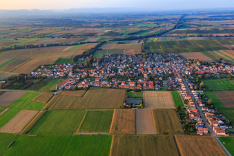 Aerial photograpy of Village overview from the south in Freckenfeld in the state Rhineland-Palatinate, Germany