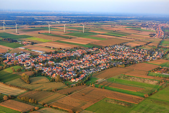 Aerial view of Village overview from the southwest in Minfeld in the state Rhineland-Palatinate, Germany