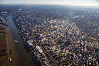 Aerial photograpy of District BASF in Ludwigshafen am Rhein in the state Rhineland-Palatinate, Germany