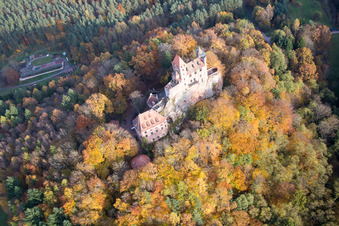 Bird's eye view of Erlenbach, Berwartstein Castle in Erlenbach bei Dahn in the state Rhineland-Palatinate, Germany