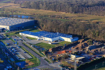 Oblique view of Horst Industrial Estate, Alfa Aesar GmbH in the district Minderslachen in Kandel in the state Rhineland-Palatinate, Germany