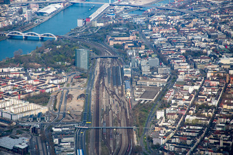 Main station, castle in the district Innenstadt in Mannheim in the state Baden-Wuerttemberg, Germany