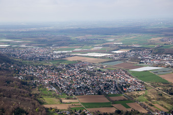 District Jugenheim an der Bergstrasse in Seeheim-Jugenheim in the state Hesse, Germany seen from above