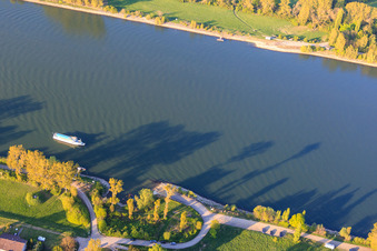 Aerial view of Rhine bank with NATO ramp Guntersblum in Guntersblum in the state Rhineland-Palatinate, Germany