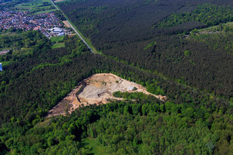 Oblique view of Sand pit of Kalksandsteinwerke Schencking GmbH & Co. KG, Bienwald plant in the district Büchelberg in Wörth am Rhein in the state Rhineland-Palatinate, Germany