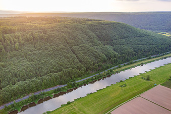 Oblique view of Course of the Weser between Hesse and Lower Saxony in the district Wahmbeck in Bodenfelde in the state Lower Saxony, Germany