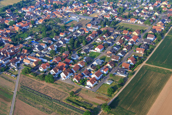 Amselweg in the district Niederlustadt in Lustadt in the state Rhineland-Palatinate, Germany