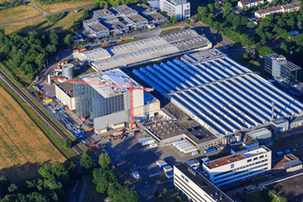 Construction site at L'OREAL Produktion Deutschland GmbH & Co. KG in the district Nordweststadt in Karlsruhe in the state Baden-Wuerttemberg, Germany out of the air