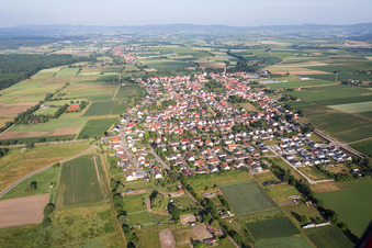 Town View of the streets and houses of the residential areas in Minfeld in the state Rhineland-Palatinate, Germany