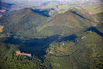 Oblique view of Trifels Castle in Annweiler am Trifels in the state Rhineland-Palatinate, Germany