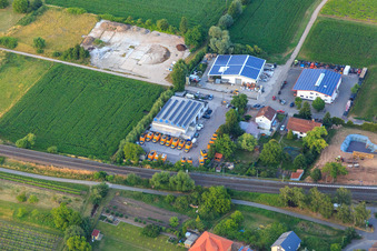 The chicken Fred and Fleischmann conveyor technology in Brühlweg in Edesheim in the state Rhineland-Palatinate, Germany