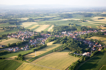 Oblique view of Neewiller-près-Lauterbourg in the state Bas-Rhin, France
