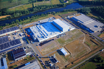 Oberwald industrial area with SKA Sitze GmbH, WAS Logistics, Com Transporte GmbH and NUSS Group in Wörth am Rhein in the state Rhineland-Palatinate, Germany viewn from the air