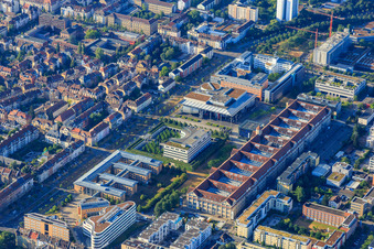 Aerial view of Brauerstraße with Forterro Deutschland Abas GmbH, Employment Agency Karlsruhe-Rastatt, Federal Prosecutor General at the Federal Court of Justice and State Academy of Art Karlsruhe (HfG) in the district Südweststadt in Karlsruhe in the state Baden-Wuerttemberg, Germany