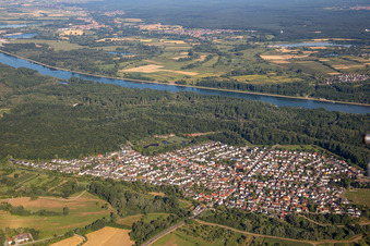 From the west in the district Neuburgweier in Rheinstetten in the state Baden-Wuerttemberg, Germany