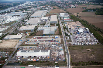 Industrial area Im Langgewan, forwarding company Kube & Kubenz in Worms in the state Rhineland-Palatinate, Germany viewn from the air