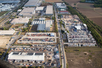 Industrial area Im Langgewan, forwarding company Kube & Kubenz in Worms in the state Rhineland-Palatinate, Germany viewn from the air