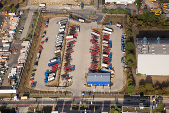 Industrial area Im Langgewan, forwarding company Kube & Kubenz in Worms in the state Rhineland-Palatinate, Germany from above
