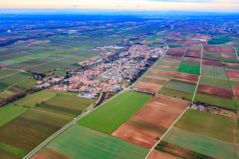 Aerial view of View of the town from the southwest in the district Niederhochstadt in Hochstadt in the state Rhineland-Palatinate, Germany