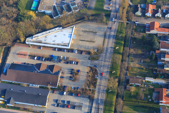 NETTO and ALDI on Lauterburger Straße in Kandel in the state Rhineland-Palatinate, Germany