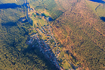 Aerial photograpy of View of the village in the evening between the railway and the B10 in the Queichtal from the west in Wilgartswiesen in the state Rhineland-Palatinate, Germany