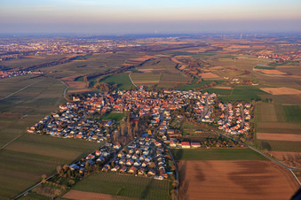 Aerial view of Village view from the west in the district Mörzheim in Landau in der Pfalz in the state Rhineland-Palatinate, Germany