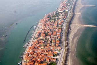 Settlement area in the district Pellestrina in Venedig in Venetien, Italy from the plane