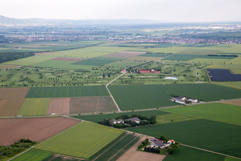 Aerial photograpy of Grounds of the Golf course at Kiawah-Golf-Park Landgut Hof Hayna in the district Leeheim in Riedstadt in the state Hesse