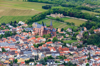 Ruins of Landskron Castle above St. Catherine's Church Oppenheim in Oppenheim in the state Rhineland-Palatinate, Germany