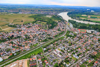 City overview from the southeast in Oppenheim in the state Rhineland-Palatinate, Germany
