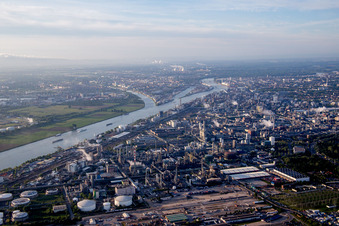 Aerial photograpy of District BASF in Ludwigshafen am Rhein in the state Rhineland-Palatinate, Germany