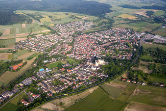 Aerial view of Town View of the streets and houses of the residential areas in the district Heidelsheim in Bruchsal in the state Baden-Wurttemberg, Germany