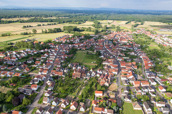 Aerial photograpy of From the west in the district Geinsheim in Neustadt an der Weinstraße in the state Rhineland-Palatinate, Germany