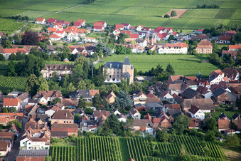 Aerial view of Complex of the hotel building Hotel Schloss Edesheim, Privathotels Dr. Lohbeck GmbH & Co. KG in Edesheim in the state Rhineland-Palatinate
