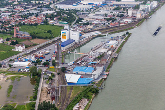 Quays and boat moorings at the port of the inland port of Rhenania Worms AG on the Rhine river in Worms in the state Rhineland-Palatinate, Germany