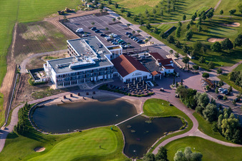 Aerial photograpy of Golf Resort Gernsheim - Hof Gräbenbruch in the district Allmendfeld in Gernsheim in the state Hesse, Germany