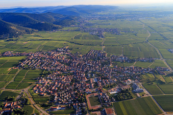 Wine-growing town from the south in Maikammer in the state Rhineland-Palatinate, Germany