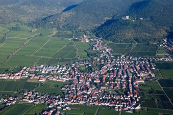 Village view in the district Diedesfeld in Neustadt an der Weinstrasse in the state Rhineland-Palatinate