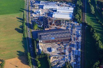 Industrial area Industriestraße with Harsch Bau GmbH & Co KG · Concrete plant, Heidelberg Materials Beton and Henning GmbH - Body & Paint in Gondelsheim in the state Baden-Wuerttemberg, Germany