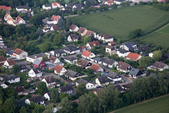 Maxburgstr in the district Billigheim in Billigheim-Ingenheim in the state Rhineland-Palatinate, Germany from above