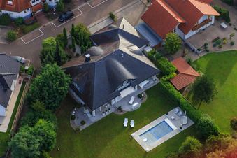 Aerial view of Ritter-Honius-Straße with villa and swimming pool in Rohrbach in the state Rhineland-Palatinate, Germany