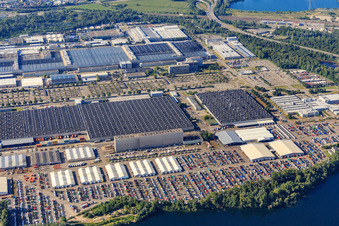 Daimler truck plant from the north in Wörth am Rhein in the state Rhineland-Palatinate, Germany