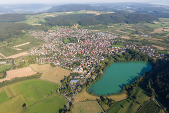 Village on the lake bank areas of Steisslingen Lake in Steisslingen in the state Baden-Wurttemberg, Germany
