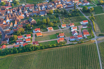 New development area Am Apfelgarten in Impflingen in the state Rhineland-Palatinate, Germany