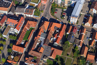 Oblique view of Frankenhofpassage and VR Bank Südpfalz eG Regional Directorate Kandel in Kandel in the state Rhineland-Palatinate, Germany