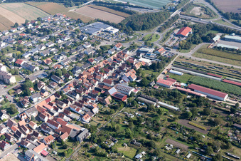 Street - road guidance of Rhine-street in Kandel in the state Rhineland-Palatinate, Germany