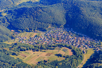 Village view in the Palatinate Forest from the north in Vorderweidenthal in the state Rhineland-Palatinate, Germany