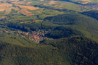 Village view in the Palatinate Forest from the west in Dörrenbach in the state Rhineland-Palatinate, Germany
