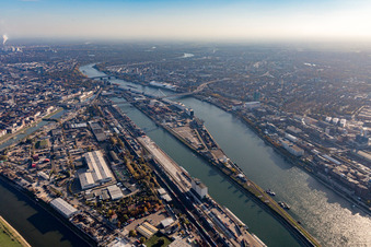 Aerial photograpy of Mannheim Port in the district Innenstadt in Mannheim in the state Baden-Wuerttemberg, Germany